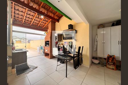Apartamento à venda com 153m², 2 quartos e 2 vagas Apartamento à venda com 153m², 2 quartos e 2 vagasCobertura