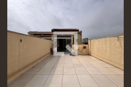 Apartamento à venda com 153m², 2 quartos e 2 vagas Apartamento à venda com 153m², 2 quartos e 2 vagasCobertura