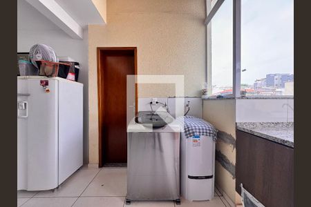 Apartamento à venda com 153m², 2 quartos e 2 vagas Apartamento à venda com 153m², 2 quartos e 2 vagasLavanderia