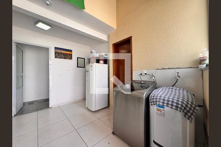 Apartamento à venda com 153m², 2 quartos e 2 vagas Apartamento à venda com 153m², 2 quartos e 2 vagasLavanderia