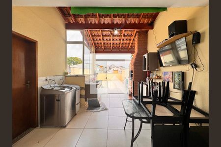 Apartamento à venda com 153m², 2 quartos e 2 vagas Apartamento à venda com 153m², 2 quartos e 2 vagasCobertura
