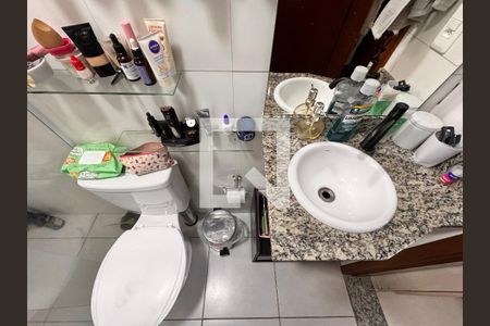 Apartamento à venda com 153m², 2 quartos e 2 vagas Apartamento à venda com 153m², 2 quartos e 2 vagasBanheiro da Suíte