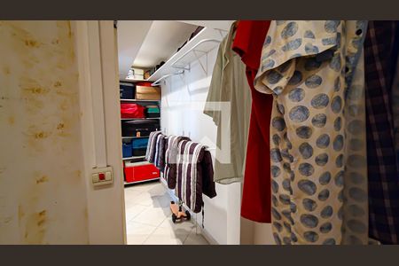 Casa à venda com 199m², 5 quartos e 1 vaga Casa à venda com 199m², 5 quartos e 1 vagaquarto 5 suite - closet