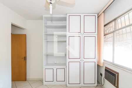 Apartamento à venda com 98m², 3 quartos e 1 vaga Apartamento à venda com 98m², 3 quartos e 1 vagaQuarto 2 - Armários