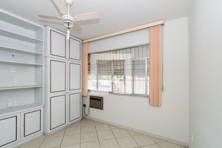Apartamento à venda com 98m², 3 quartos e 1 vaga Apartamento à venda com 98m², 3 quartos e 1 vagaQuarto 2