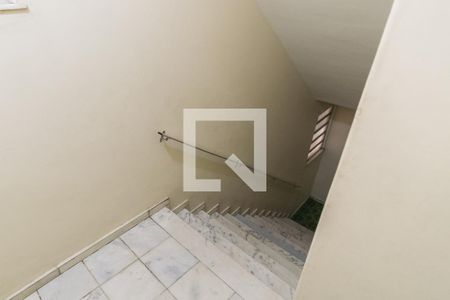 Apartamento à venda com 98m², 3 quartos e 1 vaga Apartamento à venda com 98m², 3 quartos e 1 vagaÁrea comum - Escadas