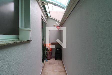 Casa de condomínio à venda com 132m², 2 quartos e 2 vagasQuintal