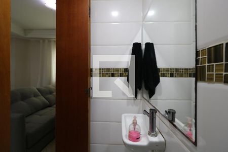 Casa de condomínio à venda com 132m², 2 quartos e 2 vagasLavabo