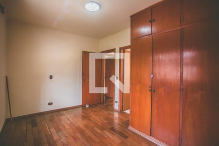 Casa de condomínio à venda com 293m², 5 quartos e 4 vagas Casa de condomínio à venda com 293m², 5 quartos e 4 vagasSuíte 2