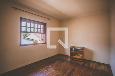 Casa de condomínio à venda com 293m², 5 quartos e 4 vagas Casa de condomínio à venda com 293m², 5 quartos e 4 vagasQuarto 3