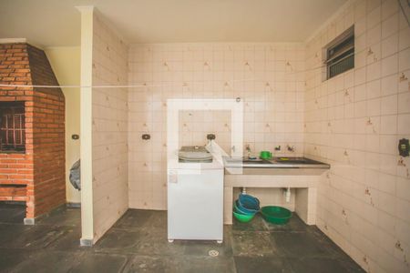 Casa de condomínio à venda com 293m², 5 quartos e 4 vagas Casa de condomínio à venda com 293m², 5 quartos e 4 vagasÁrea de Serviço