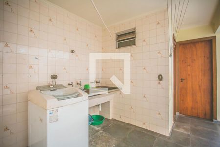 Casa de condomínio à venda com 293m², 5 quartos e 4 vagas Casa de condomínio à venda com 293m², 5 quartos e 4 vagasÁrea de Serviço