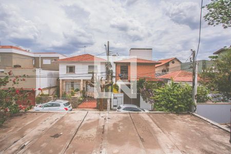Casa de condomínio à venda com 293m², 5 quartos e 4 vagas Casa de condomínio à venda com 293m², 5 quartos e 4 vagasVista