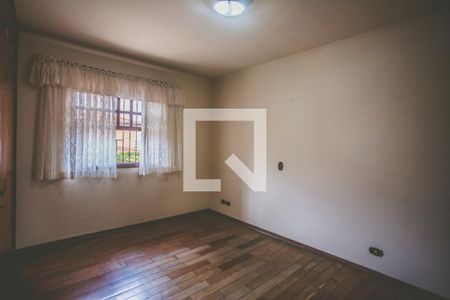 Casa de condomínio à venda com 293m², 5 quartos e 4 vagas Casa de condomínio à venda com 293m², 5 quartos e 4 vagasSuíte