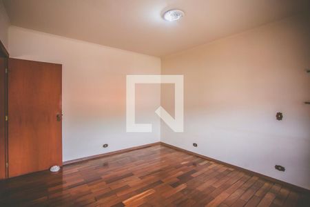 Casa de condomínio à venda com 293m², 5 quartos e 4 vagas Casa de condomínio à venda com 293m², 5 quartos e 4 vagasQuarto 4