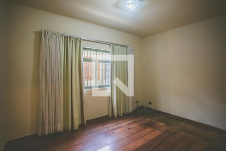 Casa de condomínio à venda com 293m², 5 quartos e 4 vagas Casa de condomínio à venda com 293m², 5 quartos e 4 vagasEscritório