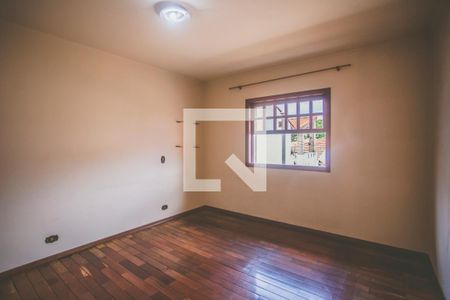 Casa de condomínio à venda com 293m², 5 quartos e 4 vagas Casa de condomínio à venda com 293m², 5 quartos e 4 vagasQuarto 4