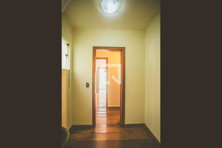 Casa de condomínio à venda com 293m², 5 quartos e 4 vagas Casa de condomínio à venda com 293m², 5 quartos e 4 vagasBanheiro 4