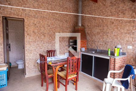 Casa à venda com 140m², 3 quartos e 2 vagasÁrea externa 