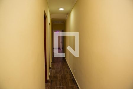 Casa à venda com 140m², 3 quartos e 2 vagasCorredor