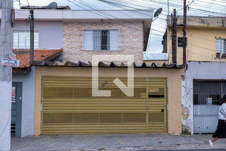 Casa à venda com 140m², 3 quartos e 2 vagasFachada