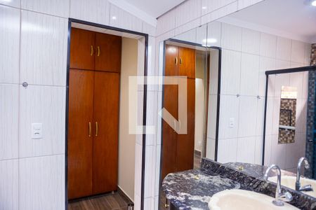 Casa à venda com 140m², 3 quartos e 2 vagasBanheiro do Quarto 3