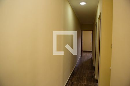 Casa à venda com 140m², 3 quartos e 2 vagasCorredor