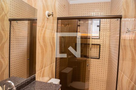 Casa à venda com 140m², 3 quartos e 2 vagasBanheiro