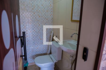 Casa à venda com 140m², 3 quartos e 2 vagasBanheiro Área externa 