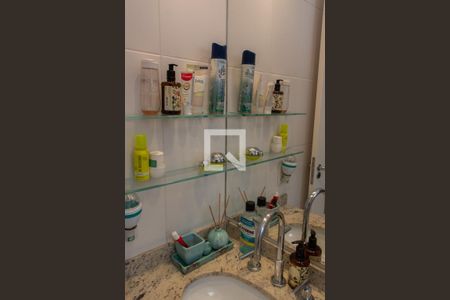 Apartamento à venda com 137m², 3 quartos e 3 vagasBANHEIRO DA SUITE 1