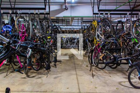 Apartamento à venda com 137m², 3 quartos e 3 vagasÁREA COMUM - BICICLETARIO