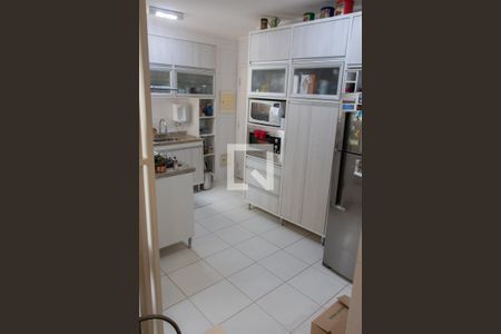 Apartamento à venda com 137m², 3 quartos e 3 vagasCOZINHA