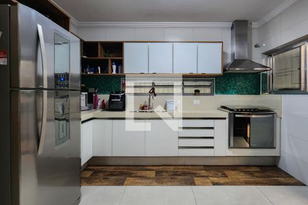 Casa à venda com 305m², 4 quartos e 3 vagasCozinha 