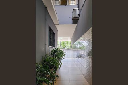 Casa à venda com 305m², 4 quartos e 3 vagasCorredor 