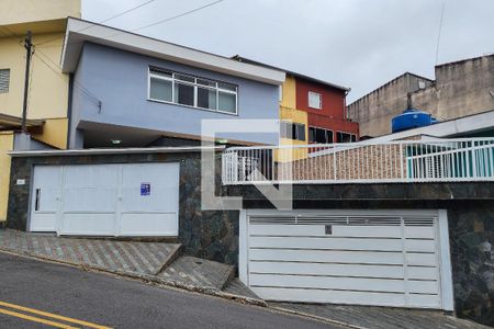 Casa à venda com 305m², 4 quartos e 3 vagasFachada 