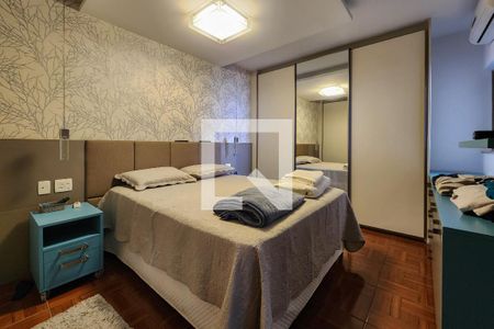 Casa à venda com 305m², 4 quartos e 3 vagasSuíte 