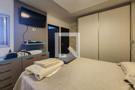 Casa à venda com 305m², 4 quartos e 3 vagasSuíte 