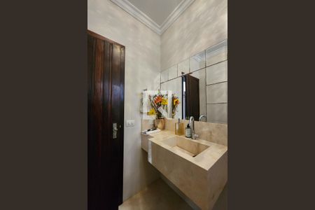 Casa à venda com 305m², 4 quartos e 3 vagasLavabo 