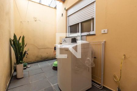 Casa à venda com 200m², 6 quartos e 1 vaga Casa à venda com 200m², 6 quartos e 1 vagaÁrea de serviço 1