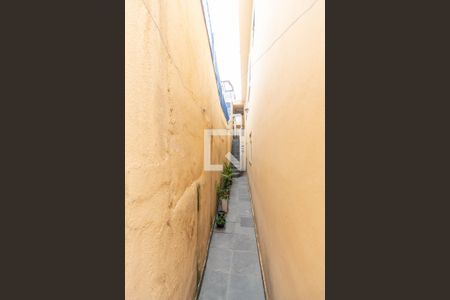 Casa à venda com 200m², 6 quartos e 1 vaga Casa à venda com 200m², 6 quartos e 1 vagaCorredor