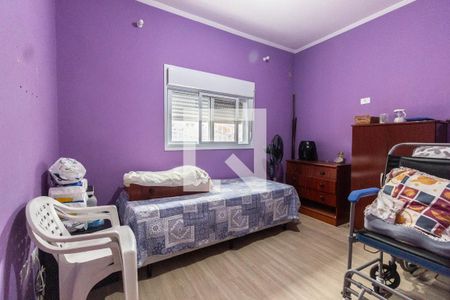 Casa à venda com 200m², 6 quartos e 1 vaga Casa à venda com 200m², 6 quartos e 1 vagaQuarto 4