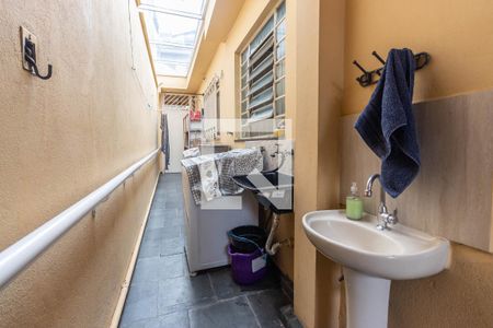 Casa à venda com 200m², 6 quartos e 1 vaga Casa à venda com 200m², 6 quartos e 1 vagaÁrea de serviço 2