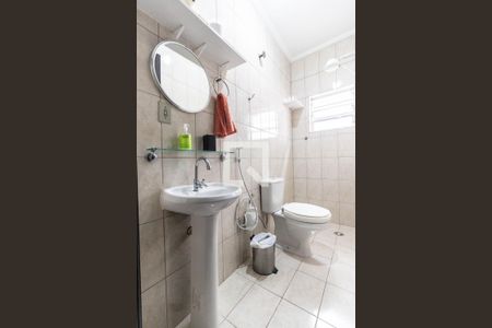 Casa à venda com 200m², 6 quartos e 1 vaga Casa à venda com 200m², 6 quartos e 1 vagaBanheiro