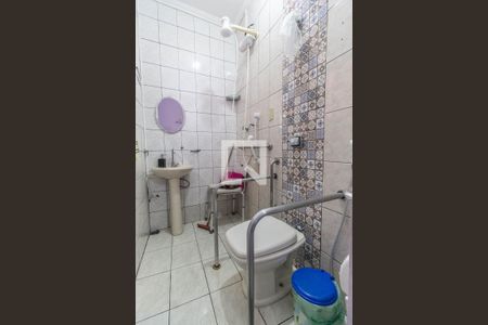 Casa à venda com 200m², 6 quartos e 1 vaga Casa à venda com 200m², 6 quartos e 1 vagaSuíte