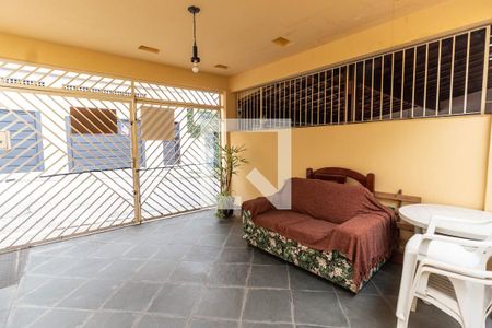 Casa à venda com 200m², 6 quartos e 1 vaga Casa à venda com 200m², 6 quartos e 1 vagaGaragem