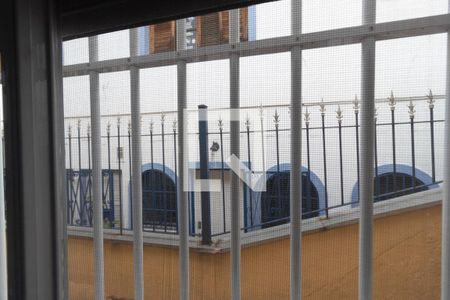 Casa à venda com 200m², 6 quartos e 1 vaga Casa à venda com 200m², 6 quartos e 1 vagaVista