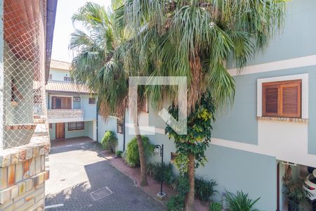 Casa de condomínio à venda com 217m², 3 quartos e 2 vagas Casa de condomínio à venda com 217m², 3 quartos e 2 vagasVista