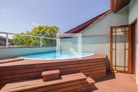 Casa de condomínio à venda com 217m², 3 quartos e 2 vagas Casa de condomínio à venda com 217m², 3 quartos e 2 vagasCobertura