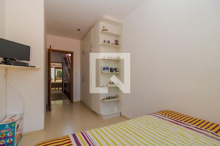 Casa de condomínio à venda com 217m², 3 quartos e 2 vagas Casa de condomínio à venda com 217m², 3 quartos e 2 vagasQuarto 2