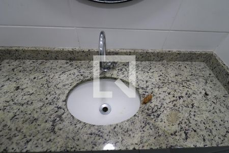 Apartamento para alugar com 68m², 3 quartos e 1 vagaBanheiro - Pia